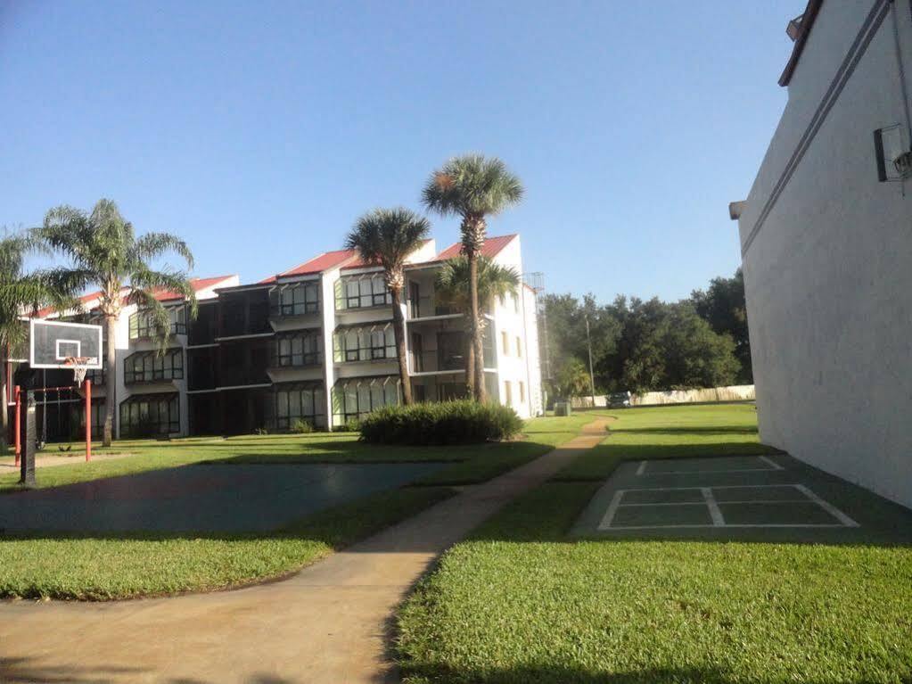 Orbit One Vacation Villas Celebration Exterior photo