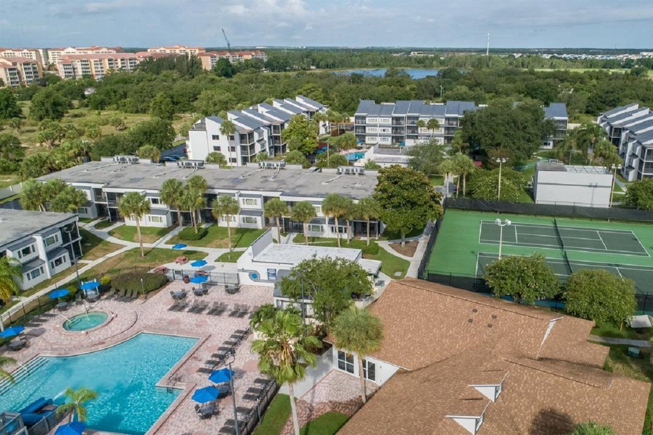 Orbit One Vacation Villas Celebration Exterior photo